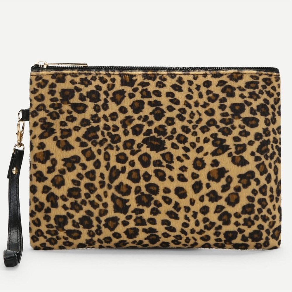 Leopard Pattern Clutch